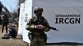 Работа французских жандармов в Буче