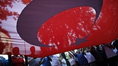 Almanya'nın Berlin kentinde gösteri düzenleyen Türkler