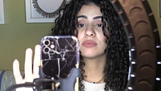 موضع تجعيد الشعر تعود للظهور في القاهرة