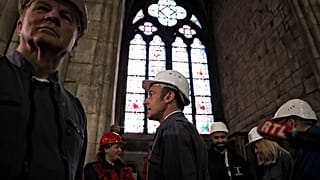 Der französische Präsident Macron besucht die Baustelle Notre-Dame