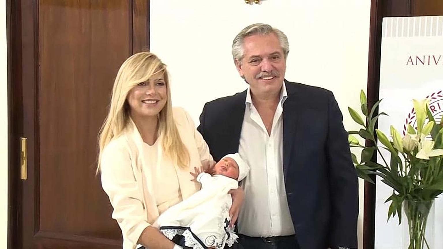 Argentiniens Präsident mit Ehefrau und Kind