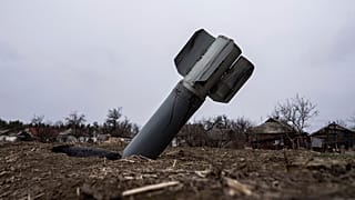Разгонный блок ракеты в пригородах Чернигова, 12 апреля 2022