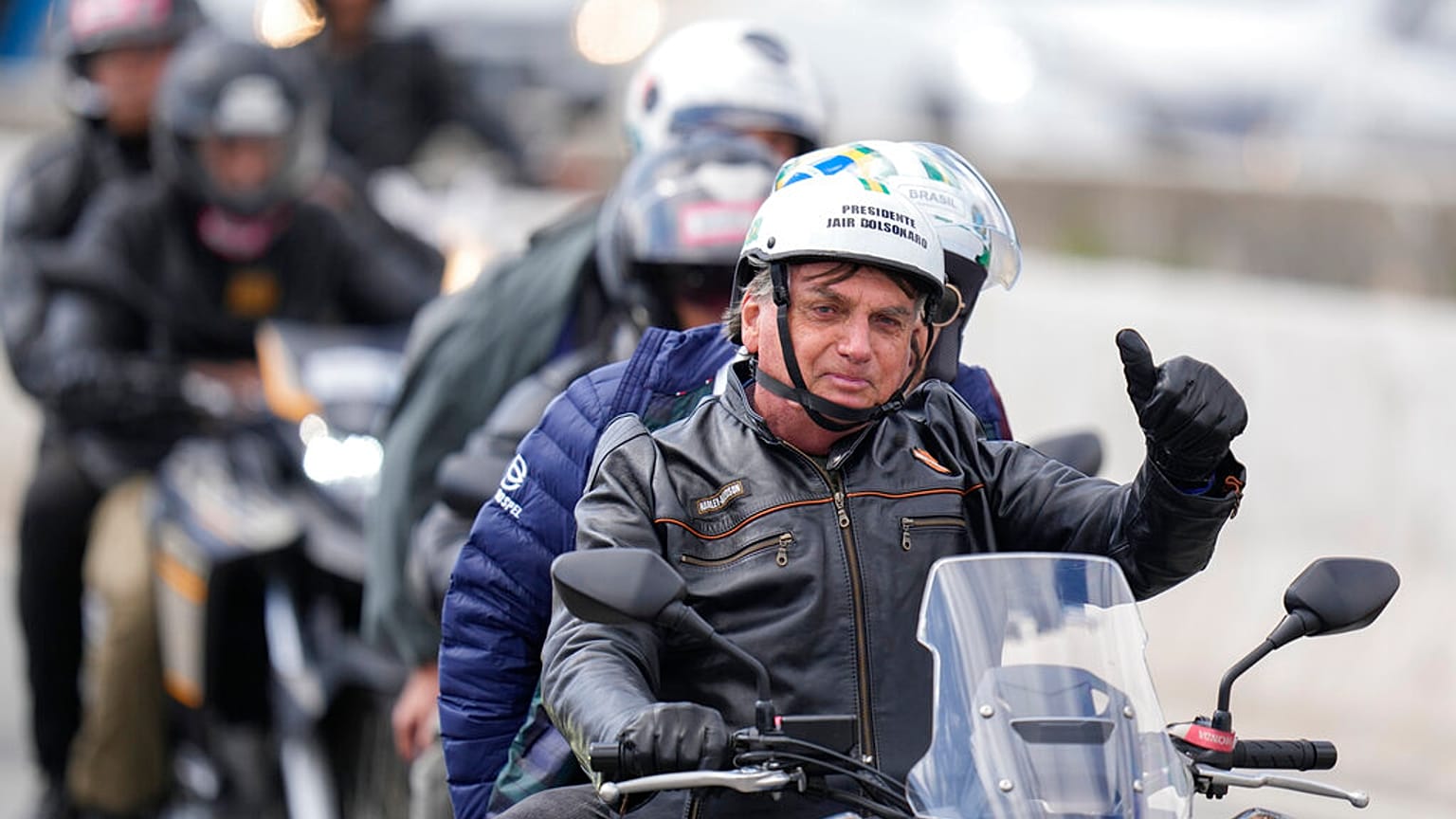 Bolsonaro "motorizzato". (San Paolo, 15.4.2022)