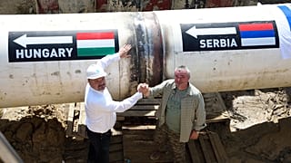 A szerb és a magyar földgázvezeték-rendszer fizikai összekapcsolása Horgos és Röszke határában 2021. július 4-én.