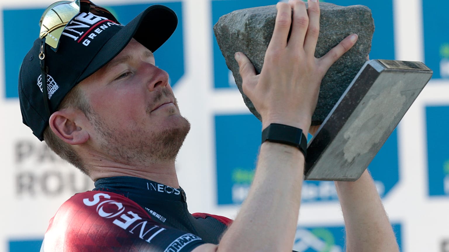 Dylan Van Baarle vainqueur de Paris-Roubaix (17/04/2022)