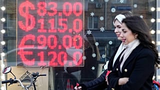 Rus para birimi ruble değer kaybını sürdürüyor