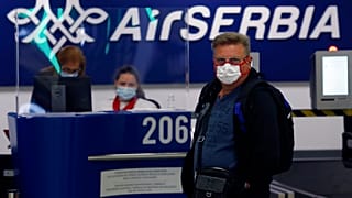 Επιβάτης στο αεροδρόμιο Νίκολα Τέσλα του Βελιγραδίου