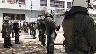Αστυνομικές δυνάμεις 