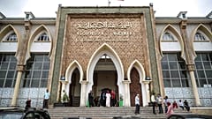 أمام المحكمة الابتدائية في الرباط، المغرب.