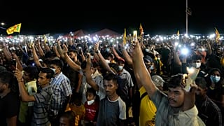 Las protestas en Sri Lanka se saldan con un muerto y varios heridos por disparos de bala.