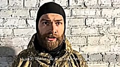 سيرغي فولينا من لواء مشاة البحرية 36 المنفصل الذي يتحصن في مصنع آزوفستال الضخم والمحاصر من قبل القوات الروسية 