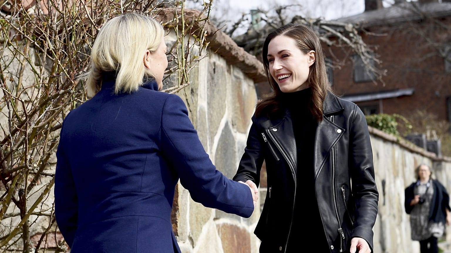 Magdalena Andersson svéd és Sanna Marin finn kormányfő Stockholmban