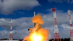  Il missile balistico intercontinentale Sarmat esplode durante un lancio di prova venerdì dalla piattaforma di lancio di Plesetsk, nella Russia nord-occidentale, 30 marzo 2018