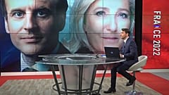 Marine Le Pen vs Emmanuel Macron