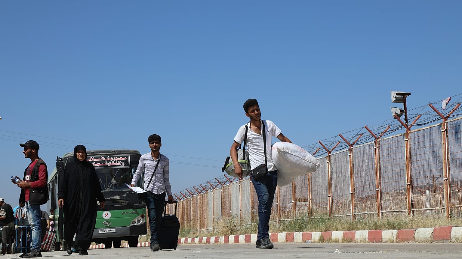 Suriyelilerin, Ramazan Bayramı nedeniyle Suriye’ye gidişleri tartışma konusu