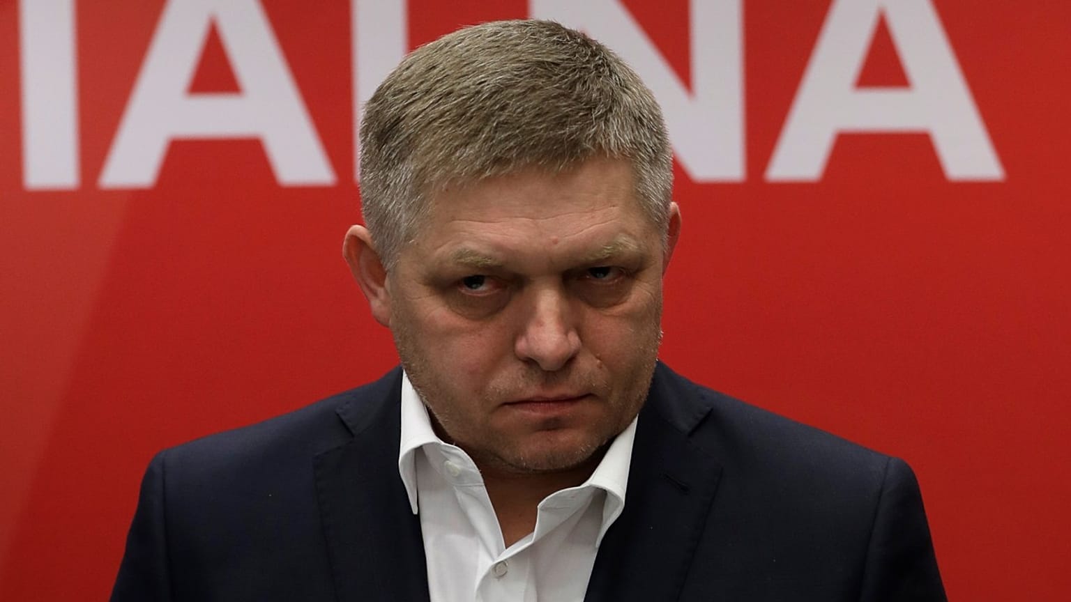 Robert Fico, a Smer-SD elnöke sajtótájékoztatót tart a 2020-as választások után