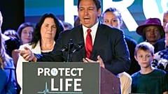 Il governatore della Florida, Ron DeSantis. 
