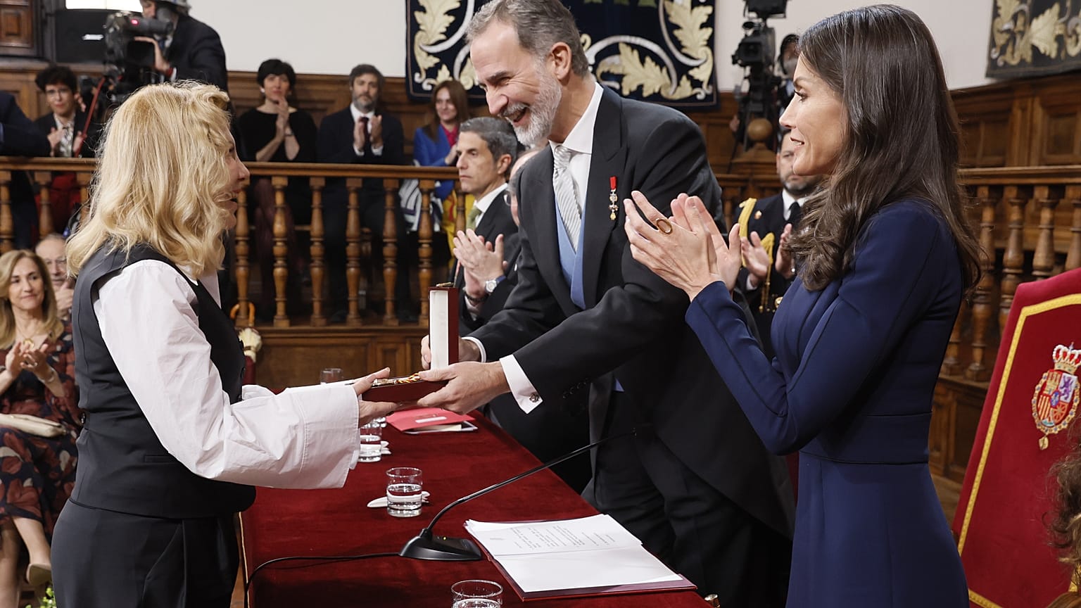 Cristina Peri Rossi, Premio Cervantes 2021 (lo recoge la actriz Cecilia Roth)