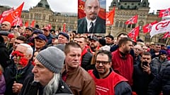 Демонстрация в честь дня рождения Ленина на Красной площади