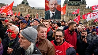 Демонстрация в честь дня рождения Ленина на Красной площади