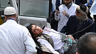 Afganistan'ın Kunduz vilayetinde camiye bombalı saldırıda 33 kişi öldü