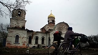 Ukrainian village faces a churchless Easter