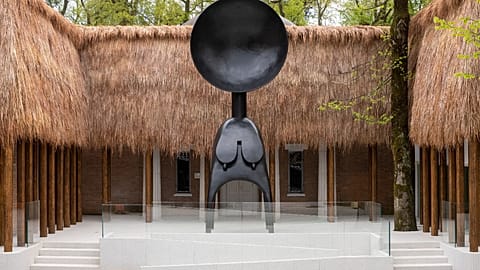 Simone Leigh: Façade, 2022 and Satellite, 2022