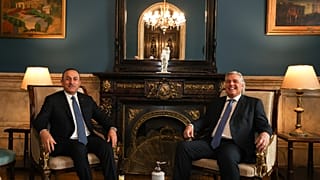 Bakanı Mevlüt Çavuşoğlu, Uruguay Dışişleri Bakanı Francisco Bustillo ile bir araya geldi