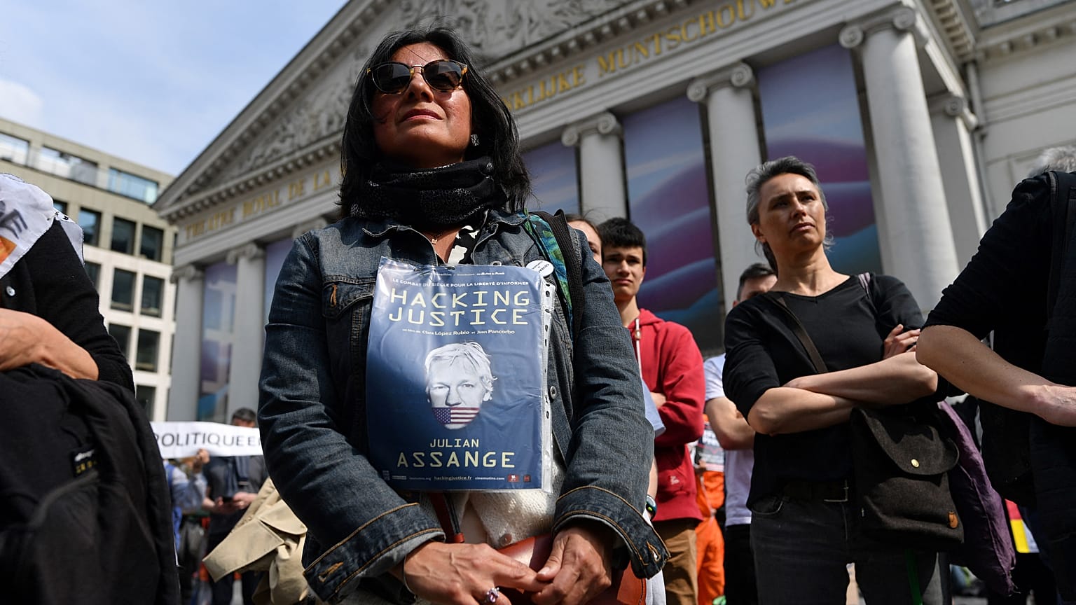 Manifestación en Bruselas (Bélgica) contra la extradición de Julian Assange a EE.UU.