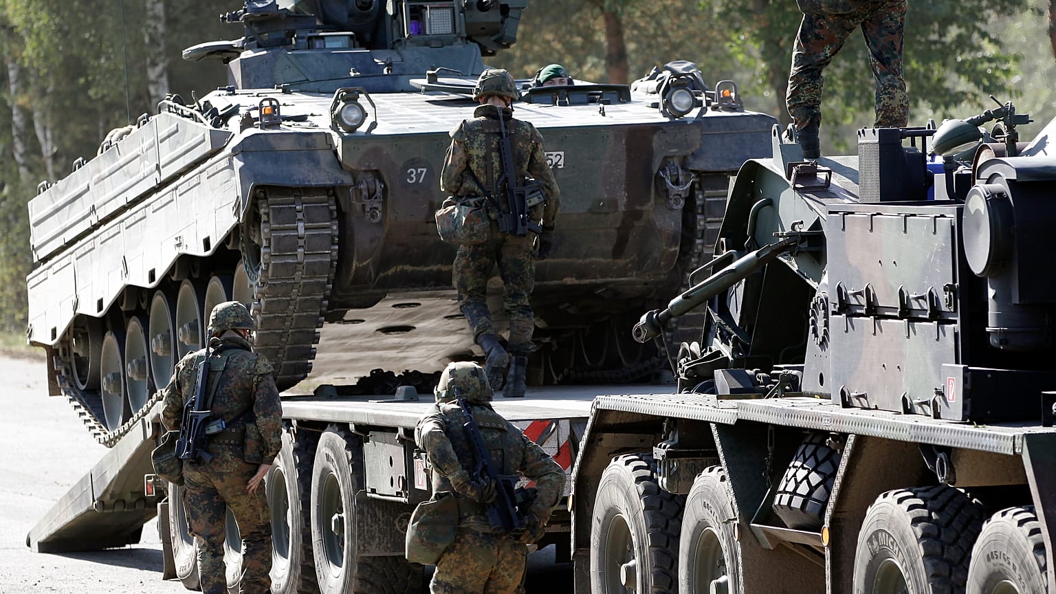 Almanya'nın ürettiği “Marder” model zırhlı muharebe araçları