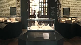Solo existe este ejemplar de Sinodal de Aguilafuente, primer libro impreso en España en 1472
