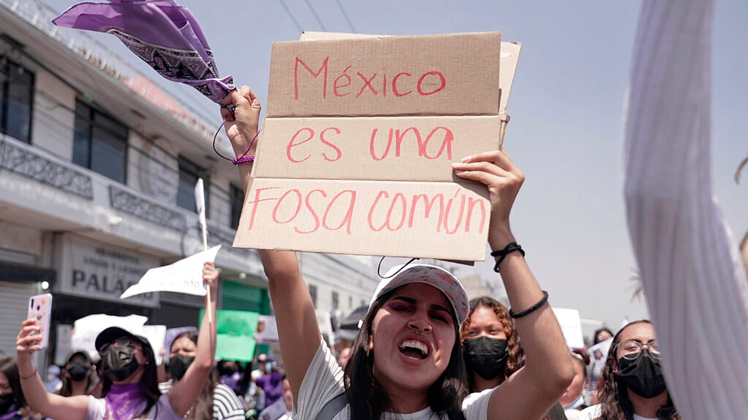 Manifestación contra los feminicidios en México, en Ciudad de México.