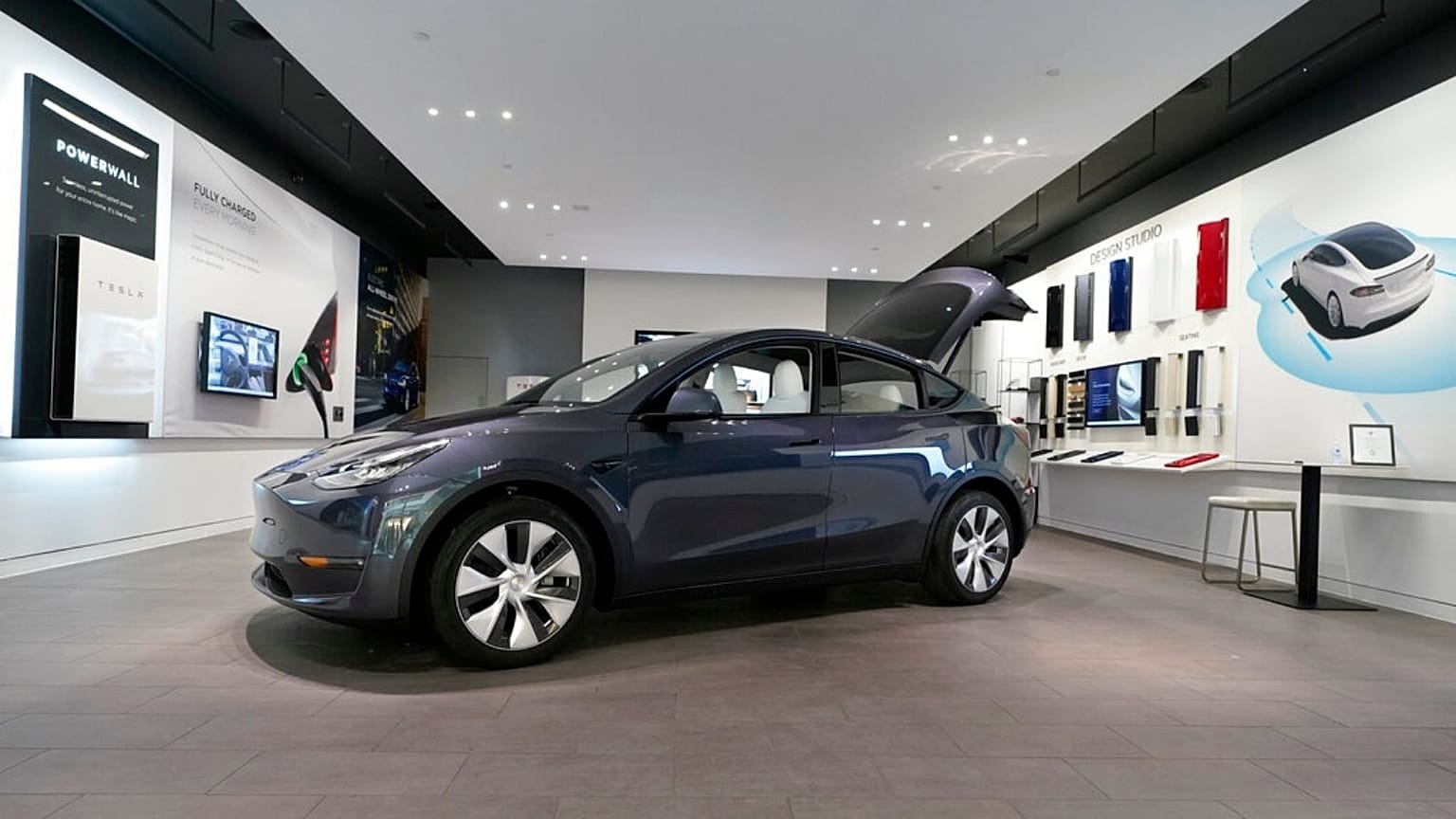 A Tesla Model Y 