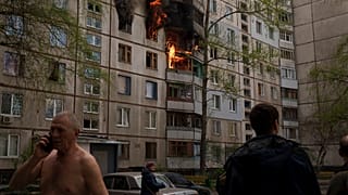 Nach einem russichen Angriff in Charkiw in der Ukraine