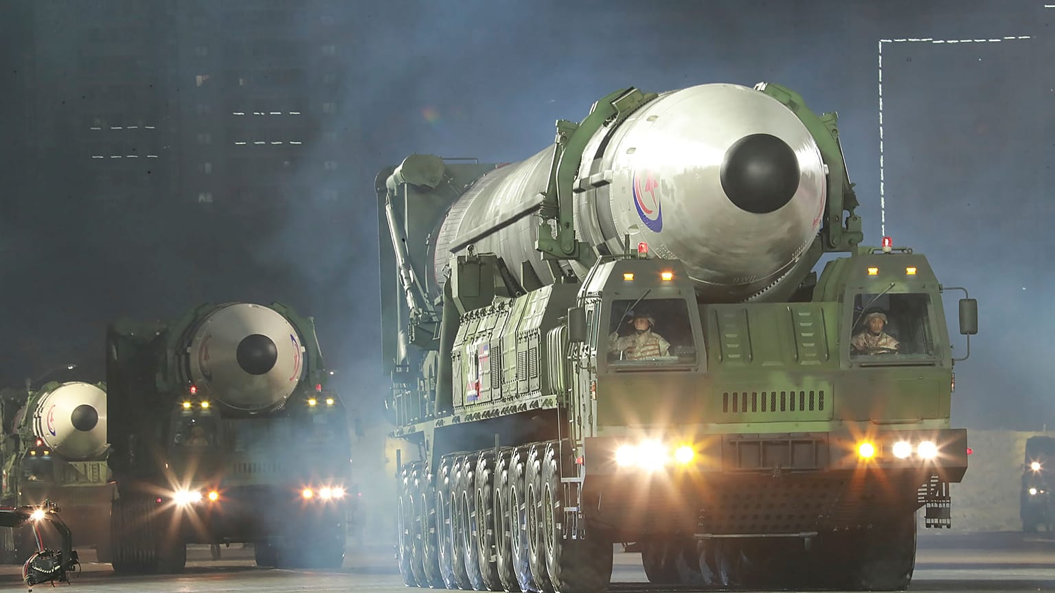 Военный парад в Пхеньяне, КНДР 25 апреля 2022