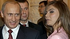 Archív fotón Putyin és Kabajeva