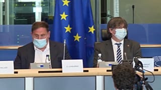Oriol Junqueras y Carles Puigdemont en una comparecencia de prensa por el "catalangate"