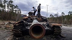 Megsemmisült orosz tank Ukrajnában