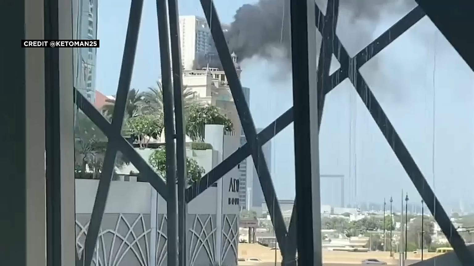 الحريق اندلع في أحد فنادق دبي الفخمة 