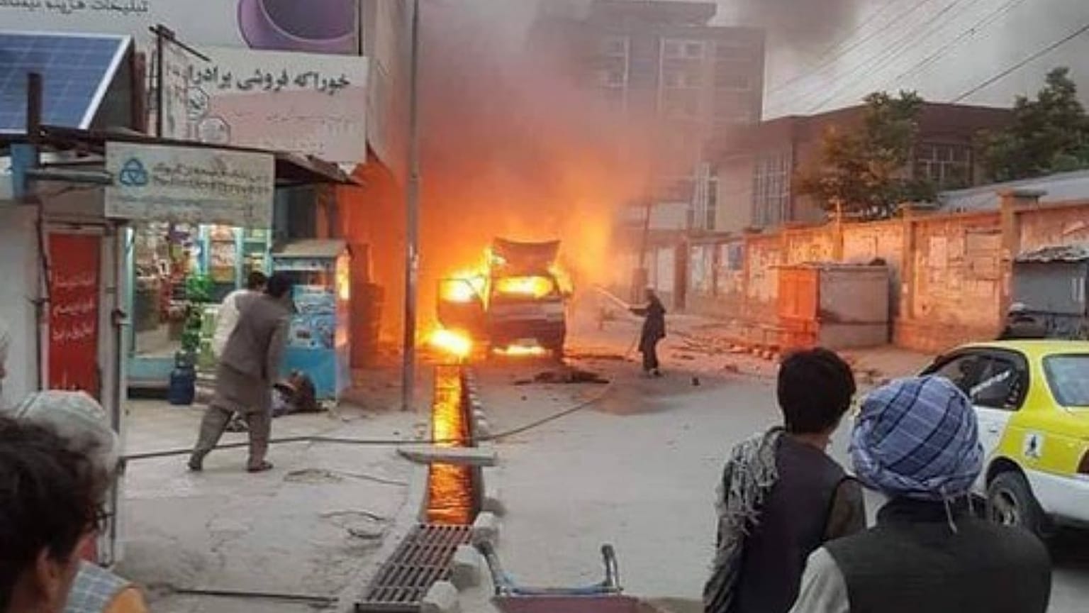 تصویری از یکی از انفجارها
