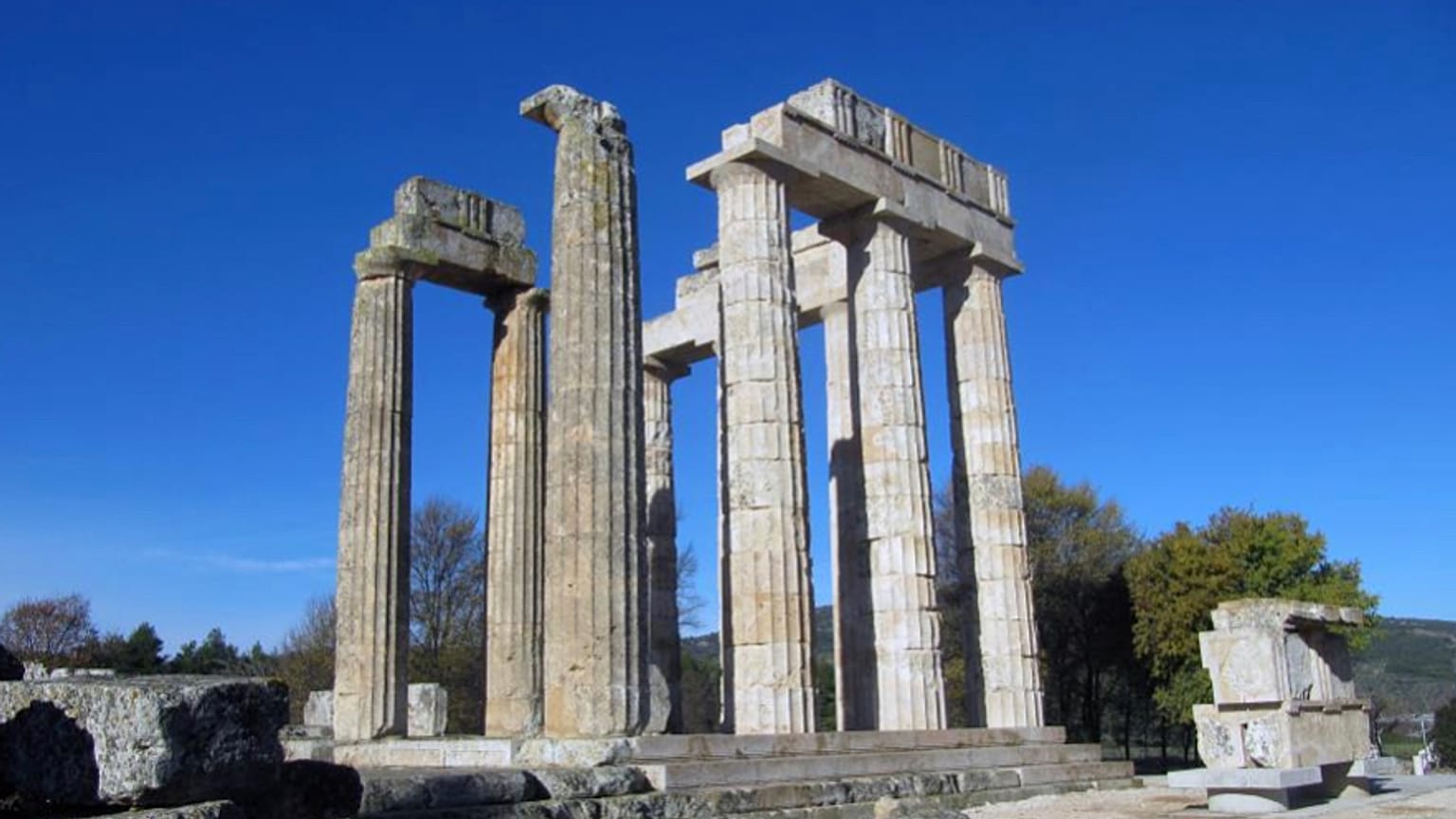 Άποψη από τον αρχαιολογικό χώρο της Νεμέας
