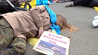 Ukrainians urge EU to stop buying Russian oil, gas