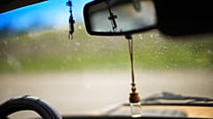 elhagyott autó Zaporizzsjában