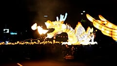 Die Laternenparade ist der Höhepunkt der tagelangen Feierlichkeiten