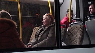 Автобус с мирными гражданами в Безыменном, подконтрольном России и ДНР