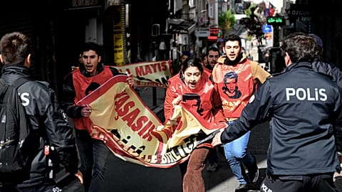 1 Mayıs Emek ve Dayanışma Günü, başta Ankara, İstanbul ve İzmir gibi büyük kentler olmak üzere ülkenin dört bir yanında büyük bir çoşkuyla kutlandı. 