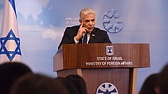 وزير الخارجية الإسرائيلي يائير لبيد 
