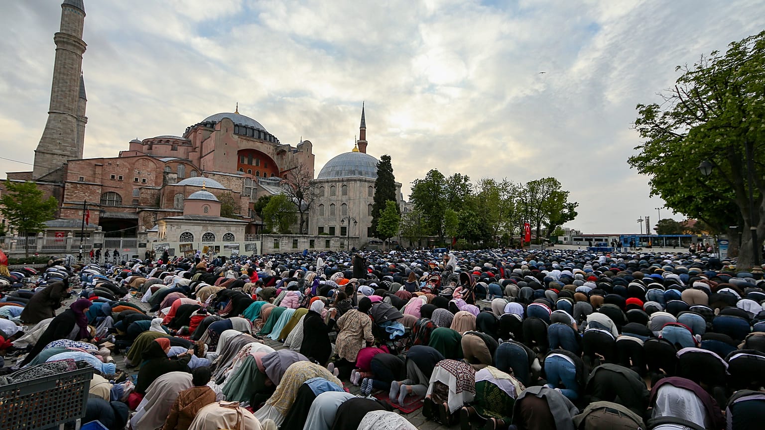 Muslims around the world are getting into the festive Eid spirit as the holy month of Ramadan ends