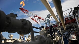 Rus petrol tesisi