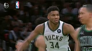 Antetokounmpo assina um triplo duplo